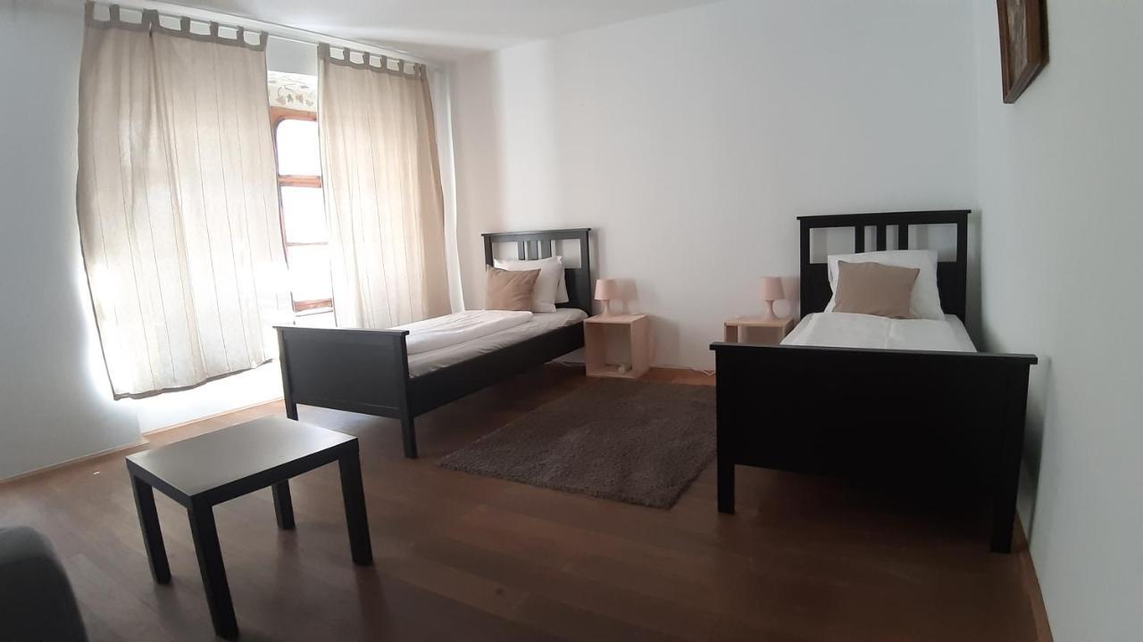 Boutique Hostel Zum Goldenen Kegel Vienna Esterno foto
