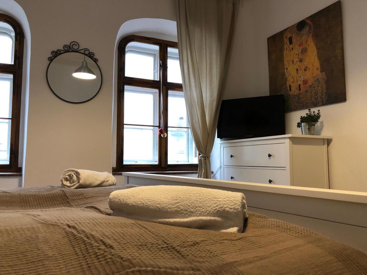 Boutique Hostel Zum Goldenen Kegel Vienna Esterno foto