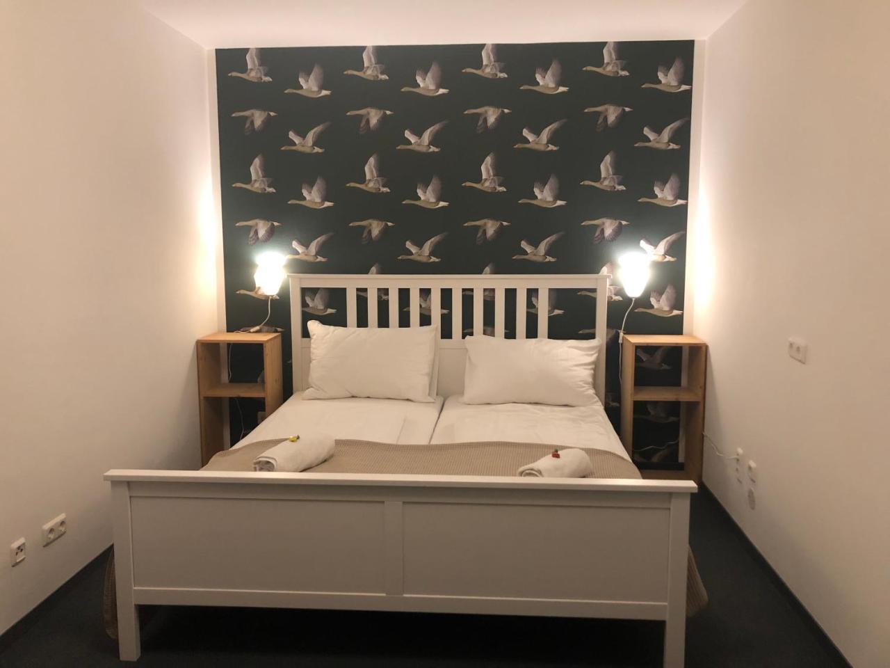 Boutique Hostel Zum Goldenen Kegel Vienna Esterno foto